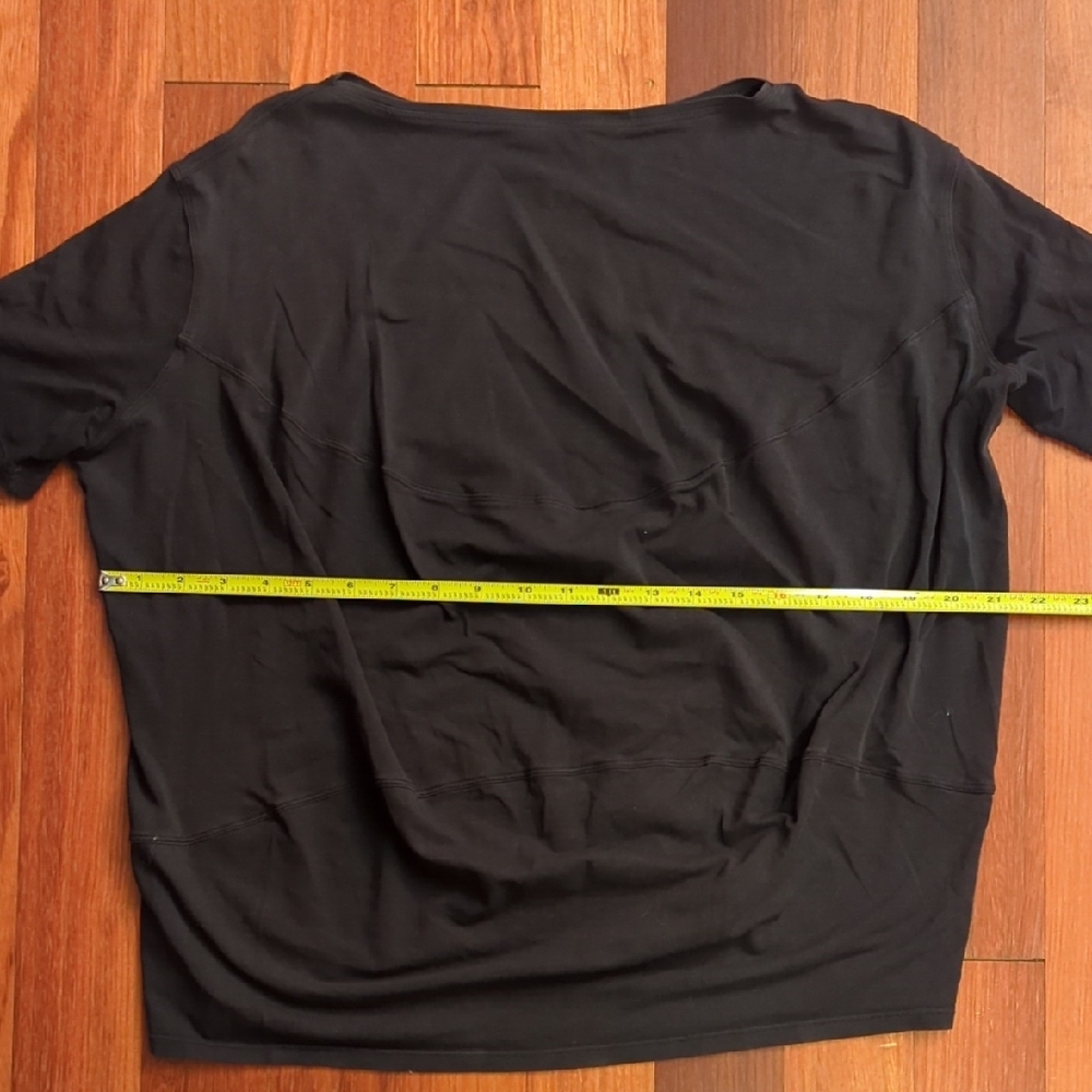 Lululemon Back In Action Organic Cotton Tee Black Oversized Minimalist Top - Picture 6 of 7